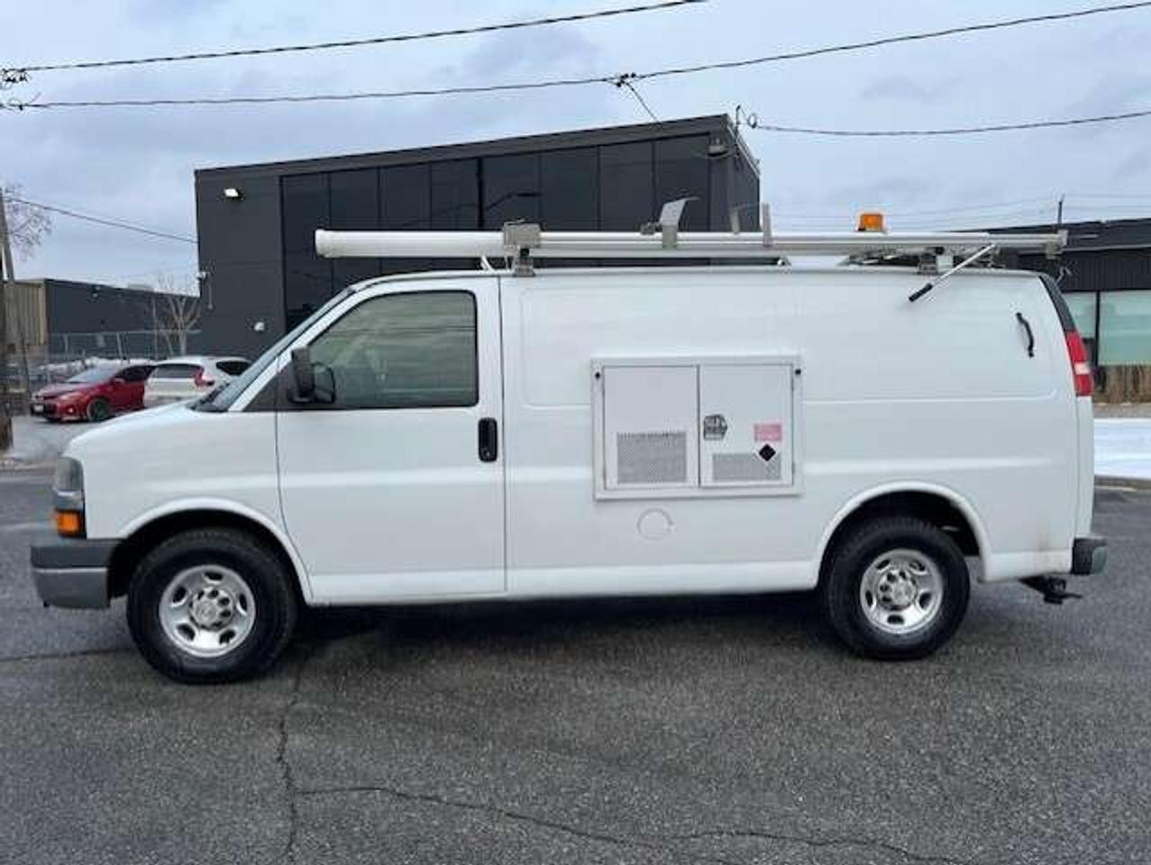 2009 Chevrolet Express 3500 3500 LADDER RACKS-GENERATOR-POWER INVERTER-SHELVES Photo