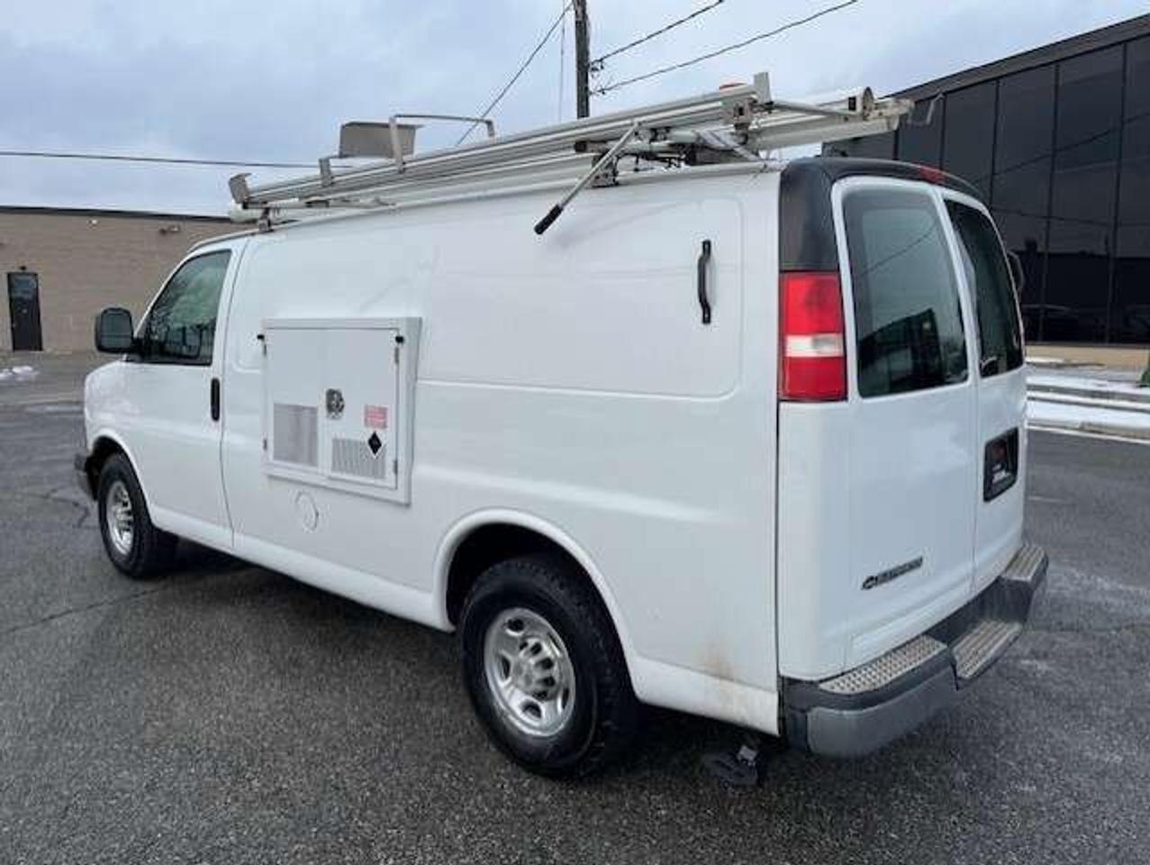 2009 Chevrolet Express 3500 3500 LADDER RACKS-GENERATOR-POWER INVERTER-SHELVES Photo