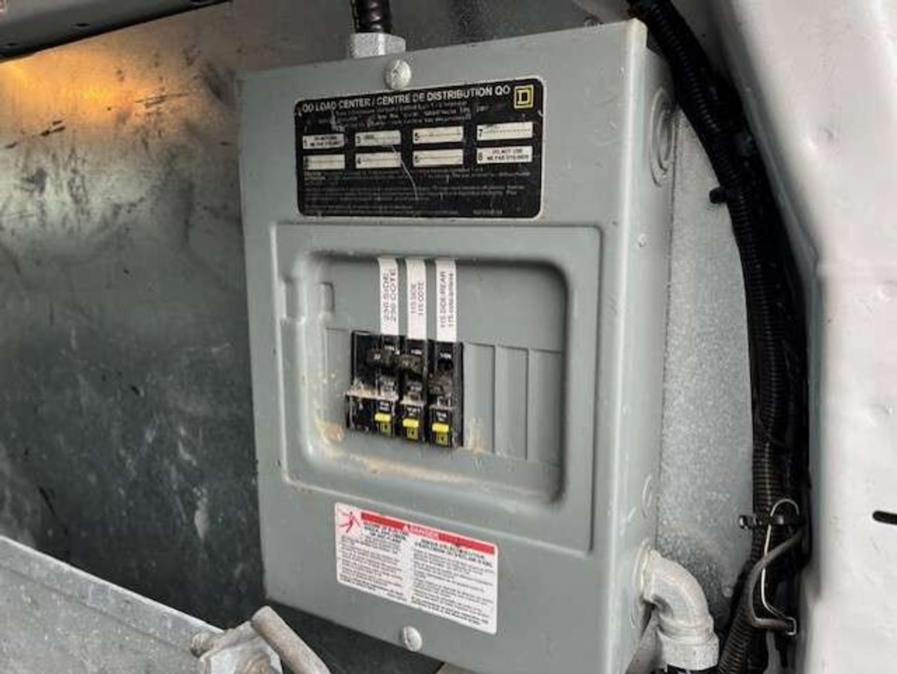 2009 Chevrolet Express 3500 3500 LADDER RACKS-GENERATOR-POWER INVERTER-SHELVES Photo