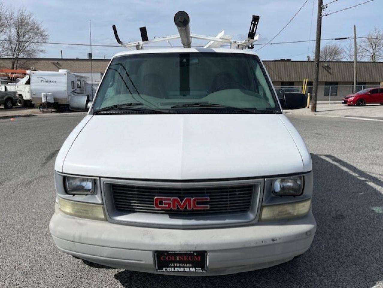 2005 GMC Safari Cargo LADDER RACKS-DIVIDER-SHELVES-CERTIFIED-NEW TIRES!! Photo