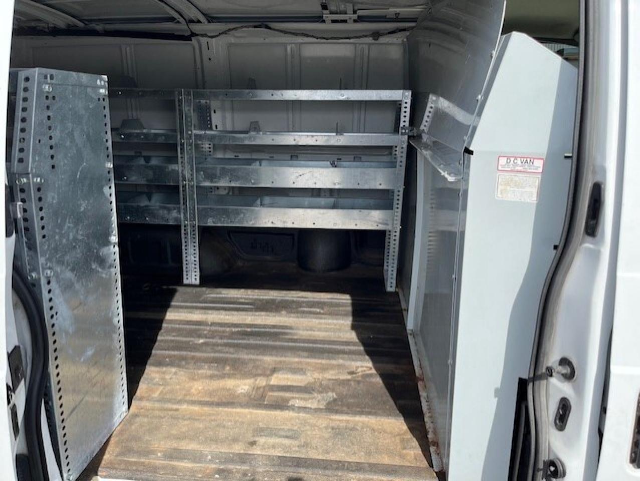 2005 GMC Safari Cargo LADDER RACKS-DIVIDER-SHELVES-CERTIFIED-NEW TIRES!! Photo