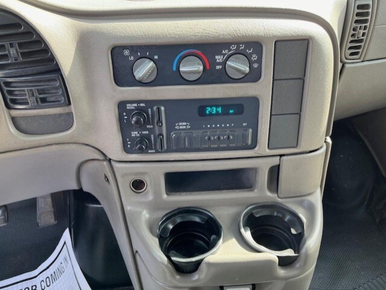 2005 GMC Safari Cargo LADDER RACKS-DIVIDER-SHELVES-CERTIFIED-NEW TIRES!! Photo