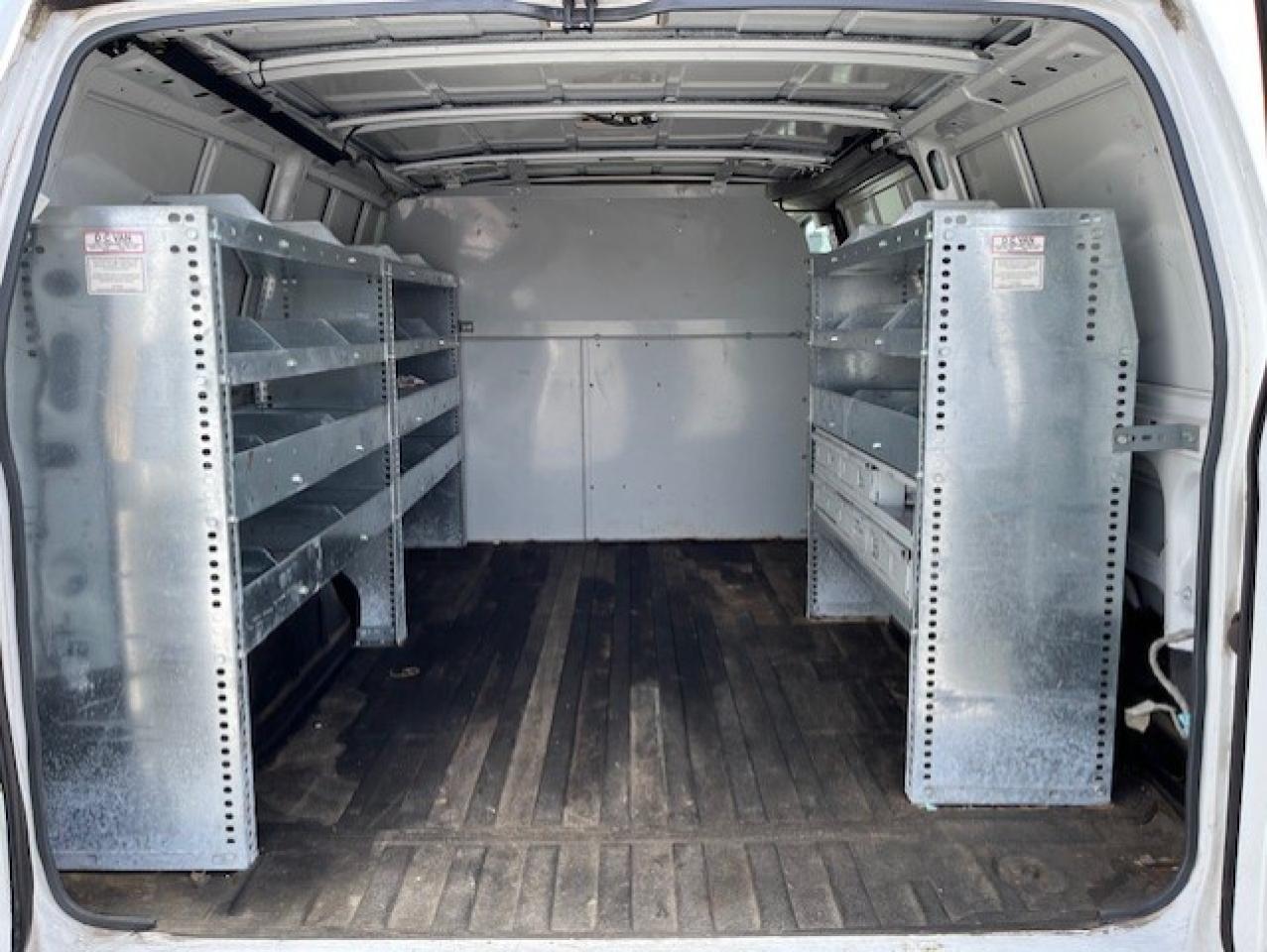 2005 GMC Safari Cargo LADDER RACKS-DIVIDER-SHELVES-CERTIFIED-NEW TIRES!! Photo