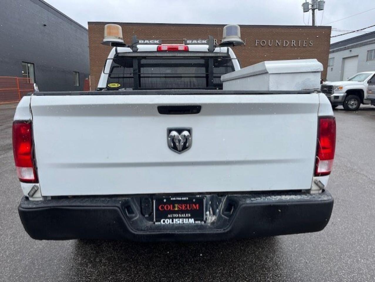 2014 RAM 1500 4WD V8 HEMI-CREW CAB-1 OWNER-CERTIFIED-WE FINANCE Photo3