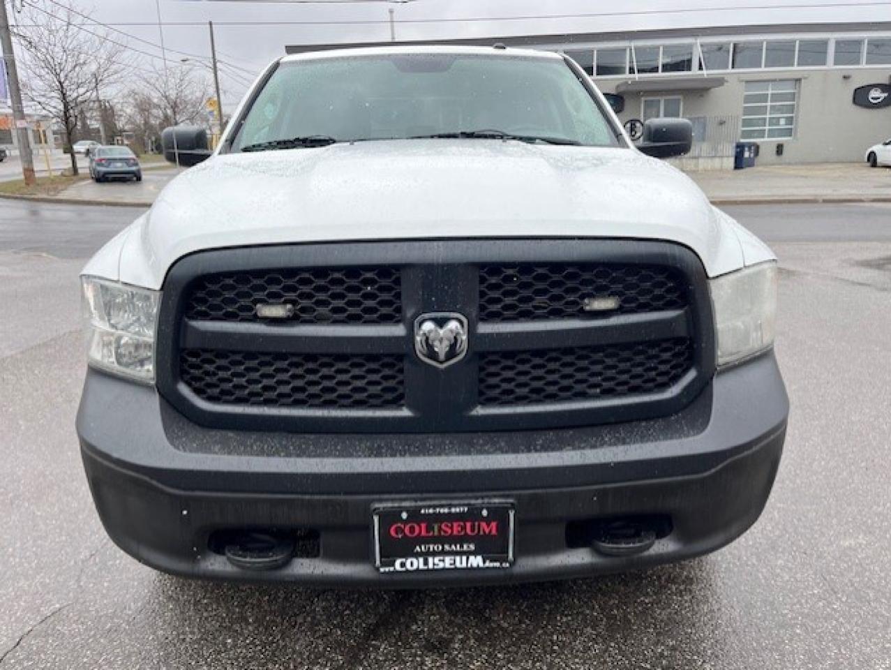 2014 RAM 1500 4WD V8 HEMI-CREW CAB-1 OWNER-CERTIFIED-WE FINANCE Photo