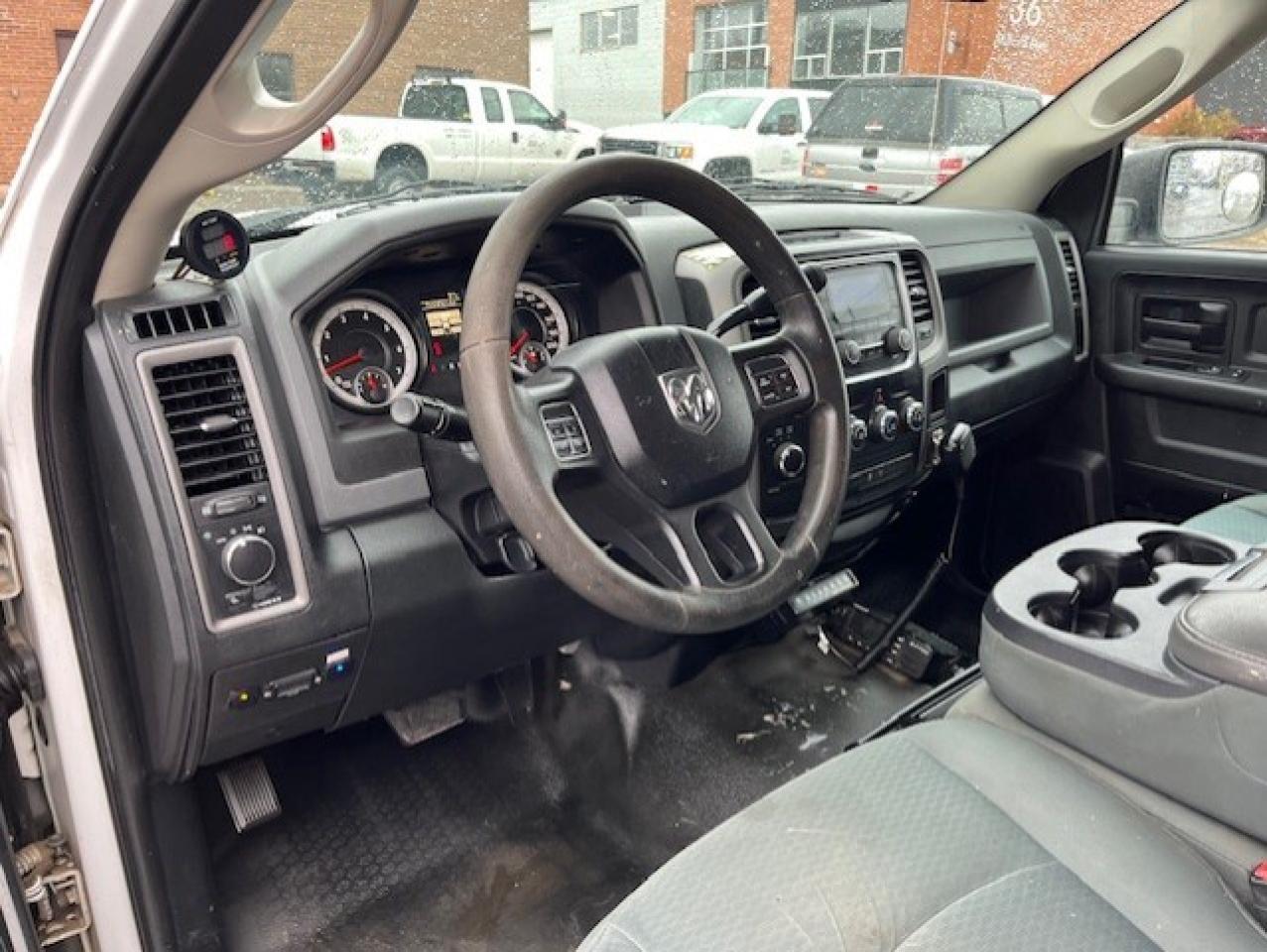 2014 RAM 1500 4WD V8 HEMI-CREW CAB-1 OWNER-CERTIFIED-WE FINANCE Photo