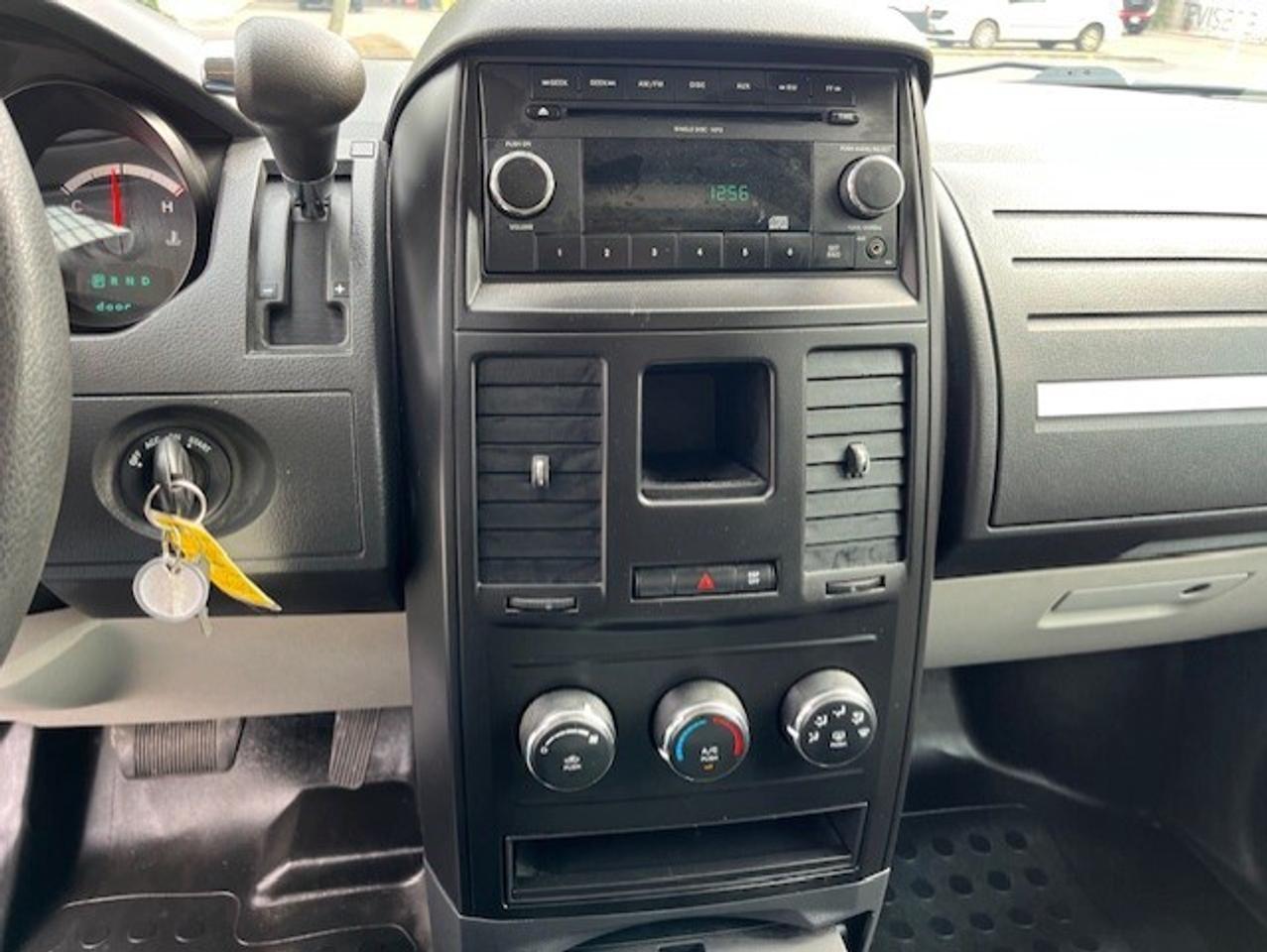 2010 Dodge Grand Caravan C/V-ONLY 39,000KM-1 OWNER-NO ACCIDENTS-CERTIFIED!! Photo