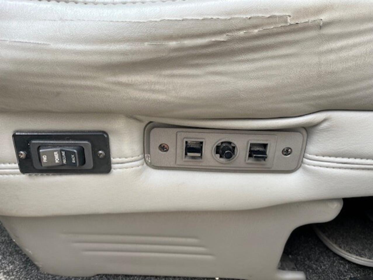 2011 GMC Savana 3500 EXPLORER LIMITED SE RAISED ROOF CONVERSION VAN!! Photo