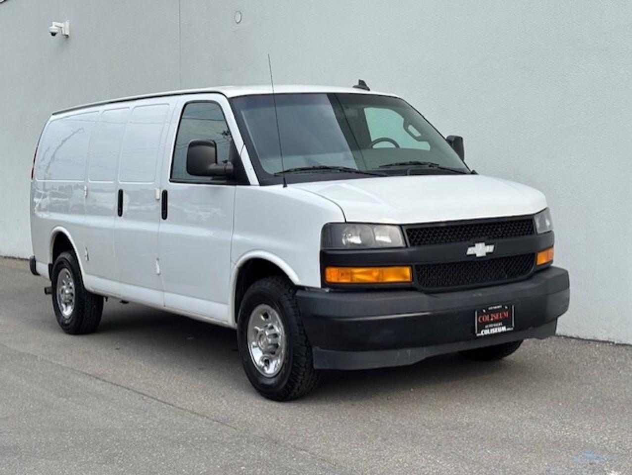 2018 Chevrolet Express 2500 **4.3L V6-NEW BRAKES-TIRES-CERTIFIED-FINANCE* Photo