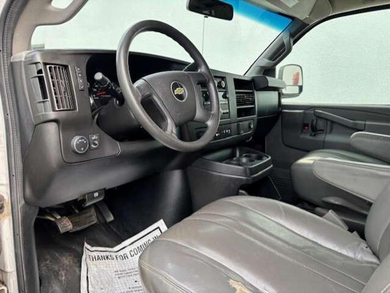 2018 Chevrolet Express 2500 2500 **4.3L V6-NEW BRAKES-TIRES-CERTIFIED-FINANCE* Photo