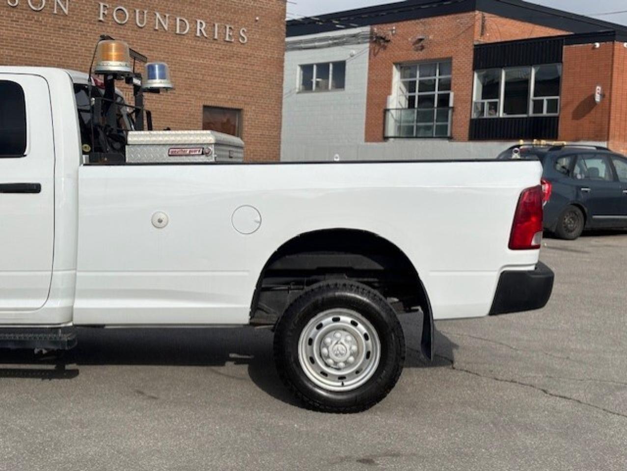 2012 RAM 2500 4WD 6.7L CUMMINS DIESEL **BOSS V SNOW PLOW-108KM** Photo
