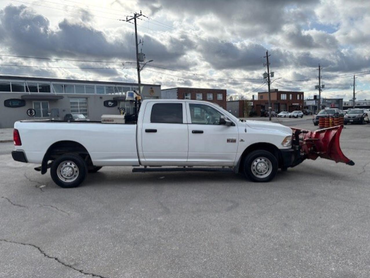 2012 RAM 2500 4WD 6.7L CUMMINS DIESEL **BOSS V SNOW PLOW-108KM** Photo