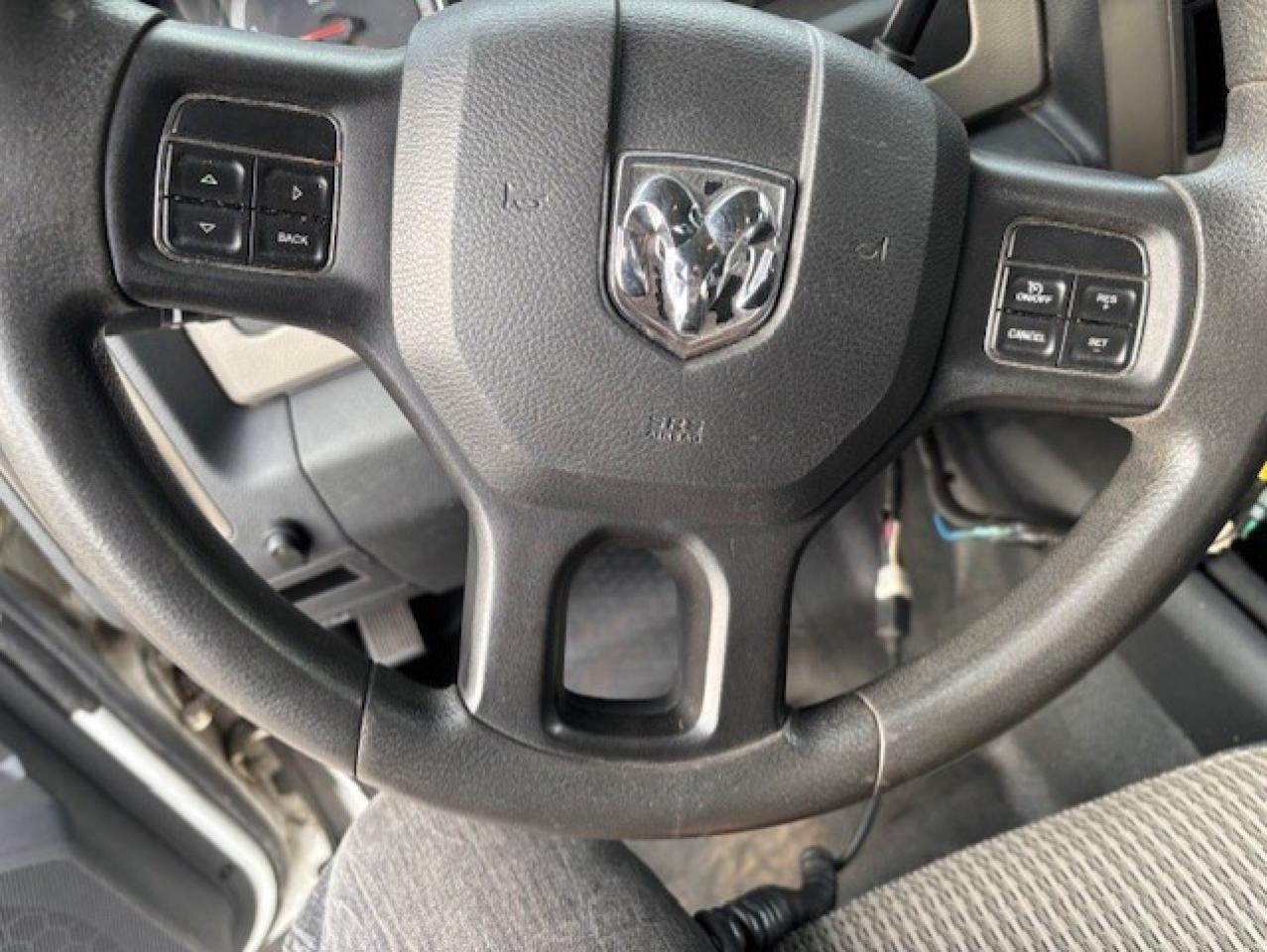 2012 RAM 2500 4WD 6.7L CUMMINS DIESEL **BOSS V SNOW PLOW-108KM** Photo