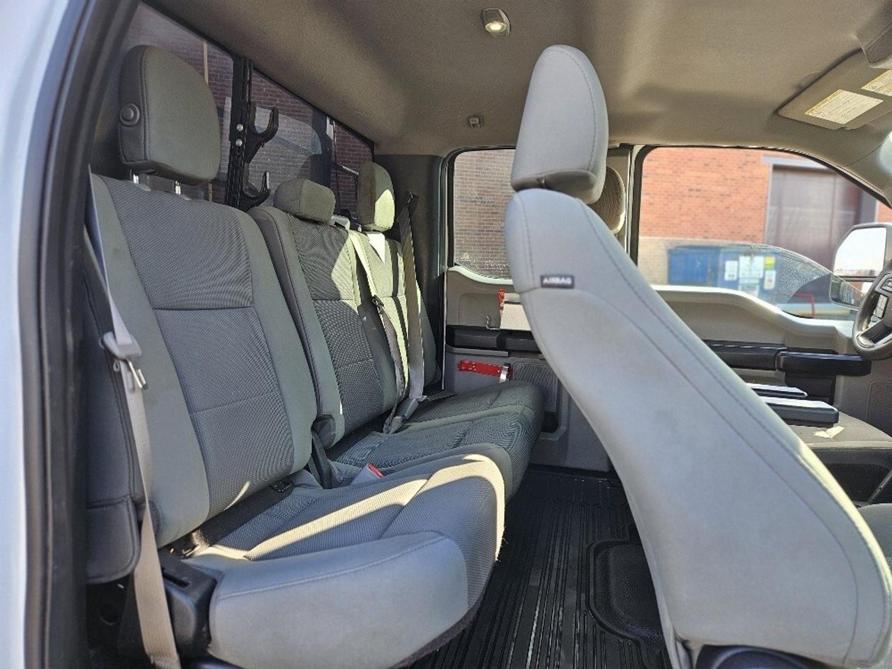 2017 Ford F-250 4WD SUPER CAB SHORT BOX-1 OWNER-CERTIFIED-NEW TIRE Photo