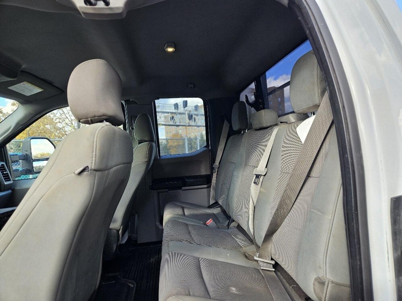 2017 Ford F-250 4WD SUPER CAB SHORT BOX-1 OWNER-CERTIFIED-NEW TIRE Photo