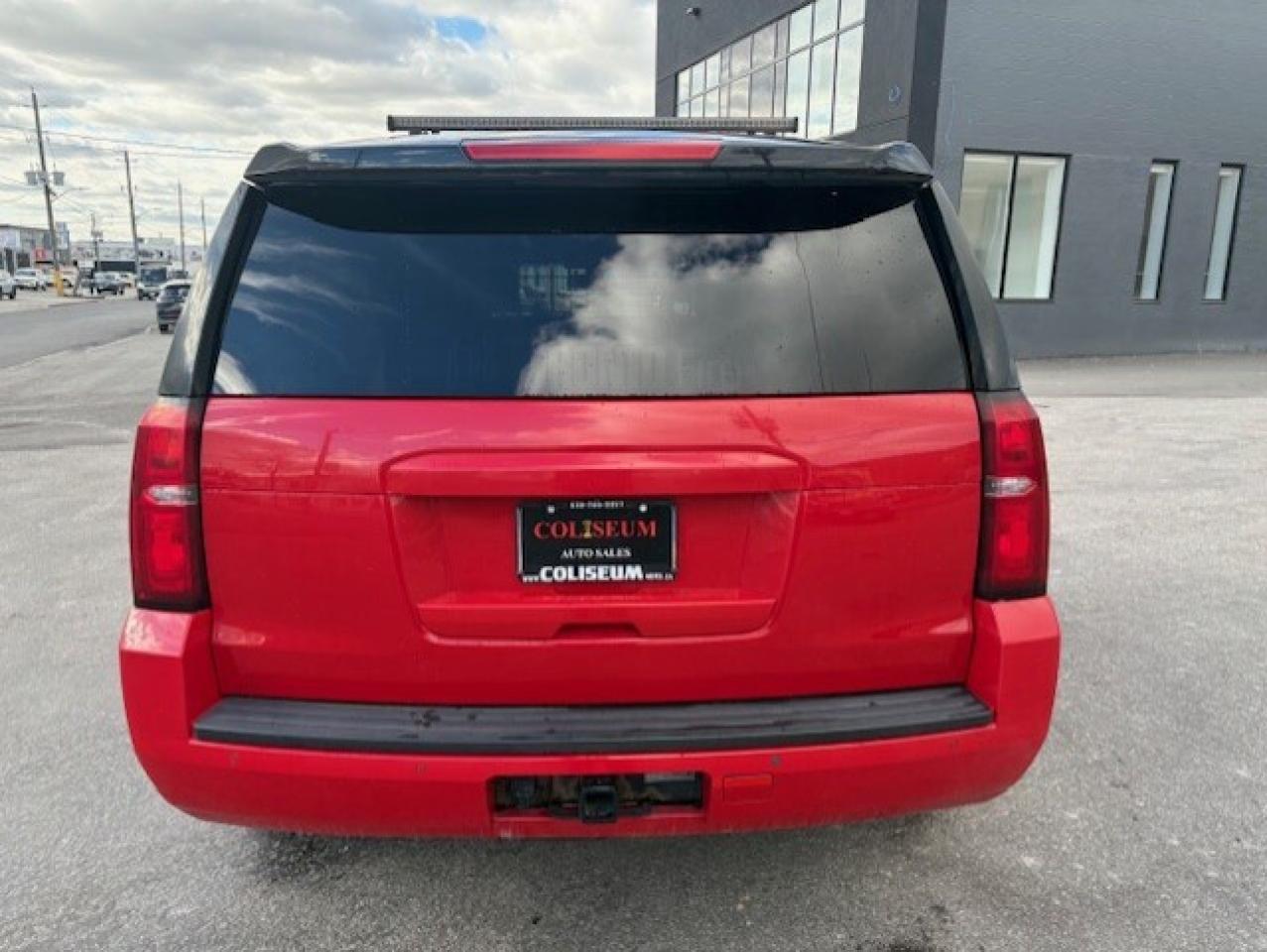 2016 Chevrolet Tahoe 4WD **FIRE CHIEF'S TRUCK-FULL SERVICE HISTORY** Photo3