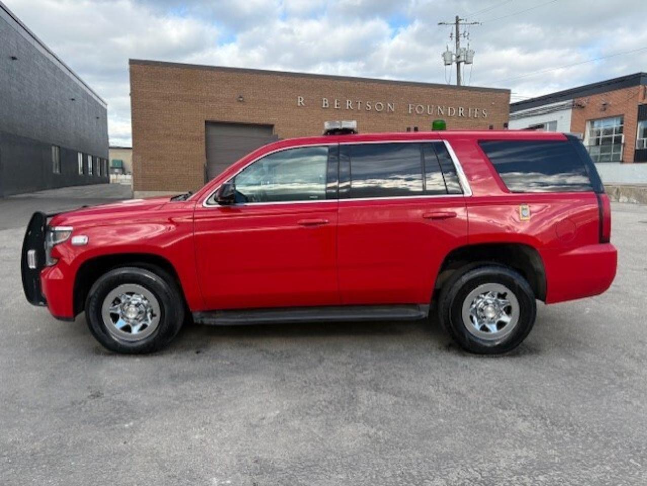 2016 Chevrolet Tahoe 4WD **FIRE CHIEF'S TRUCK-FULL SERVICE HISTORY** Photo