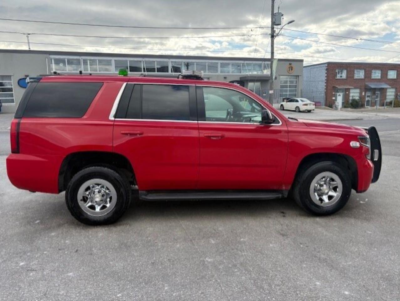 2016 Chevrolet Tahoe 4WD **FIRE CHIEF'S TRUCK-FULL SERVICE HISTORY** Photo