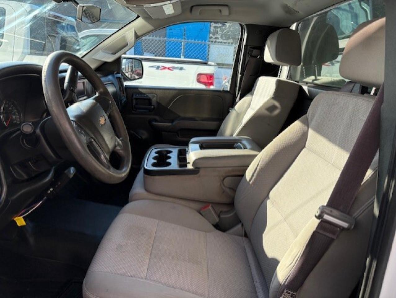 2017 Chevrolet Silverado 1500 V6 REGULAR CAB-8' LONG BOX- BED SLIDE-CAP-TOW PKG. Photo