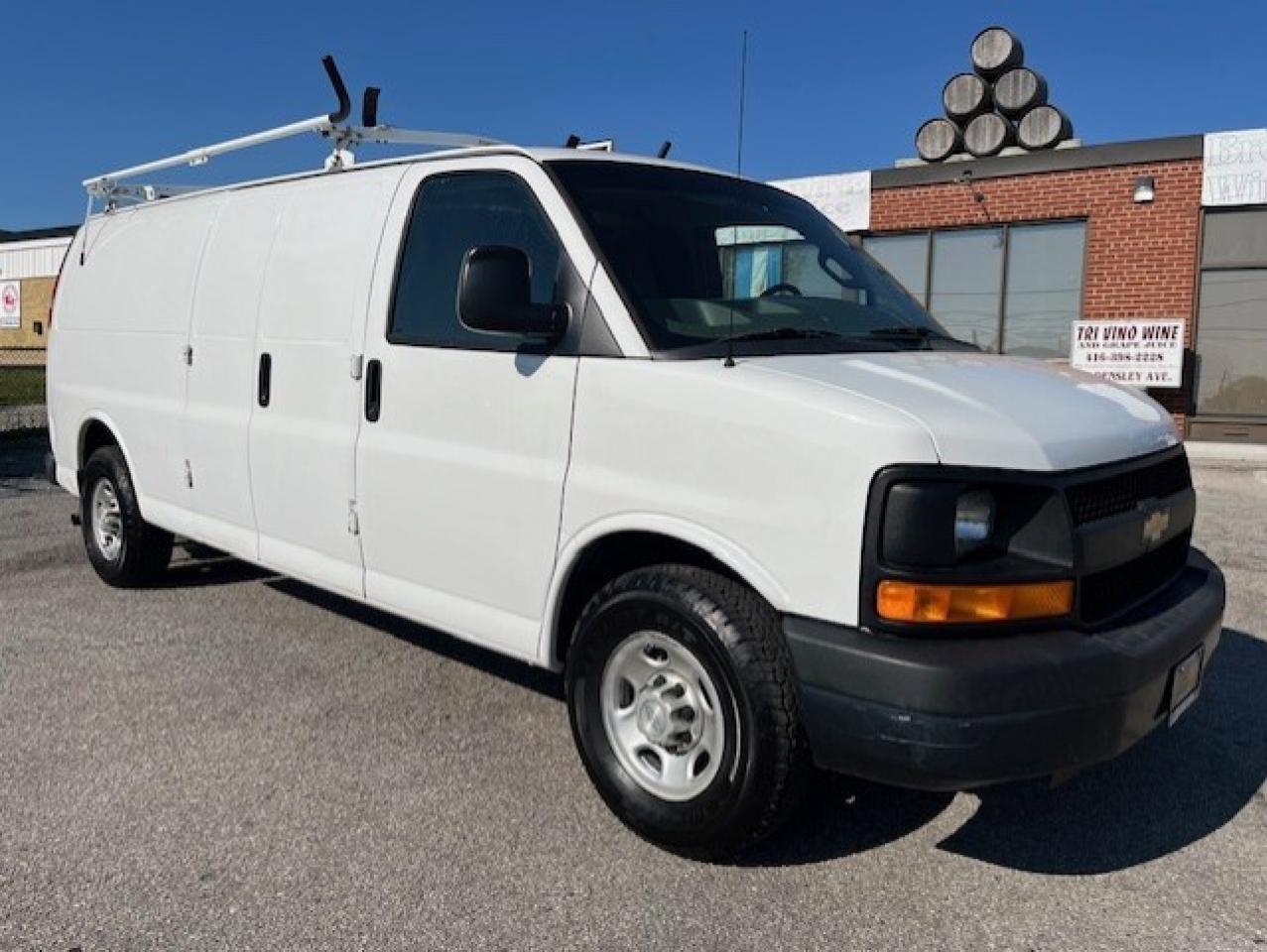 2016 Chevrolet Express 2500 EXTENDED **LADDER RACKS-NO WINDOWS ALL AROUND** Photo