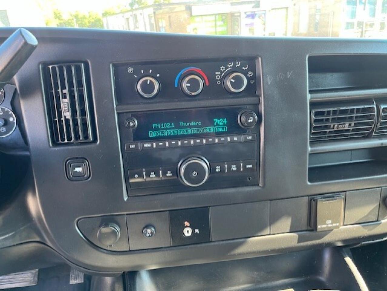 2016 Chevrolet Express 2500 EXTENDED **LADDER RACKS-NO WINDOWS ALL AROUND** Photo