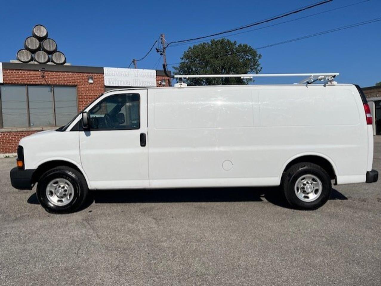 2016 Chevrolet Express 2500 EXTENDED **LADDER RACKS-NO WINDOWS ALL AROUND** Photo