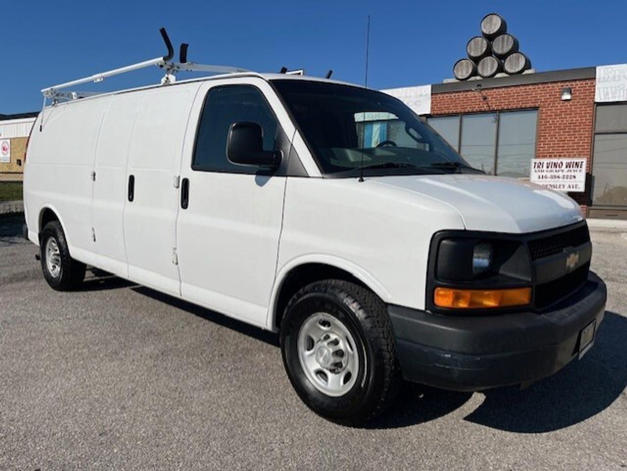 2016 Chevrolet Express 2500 EXTENDED **LADDER RACKS-NO WINDOWS ALL AROUND** Photo