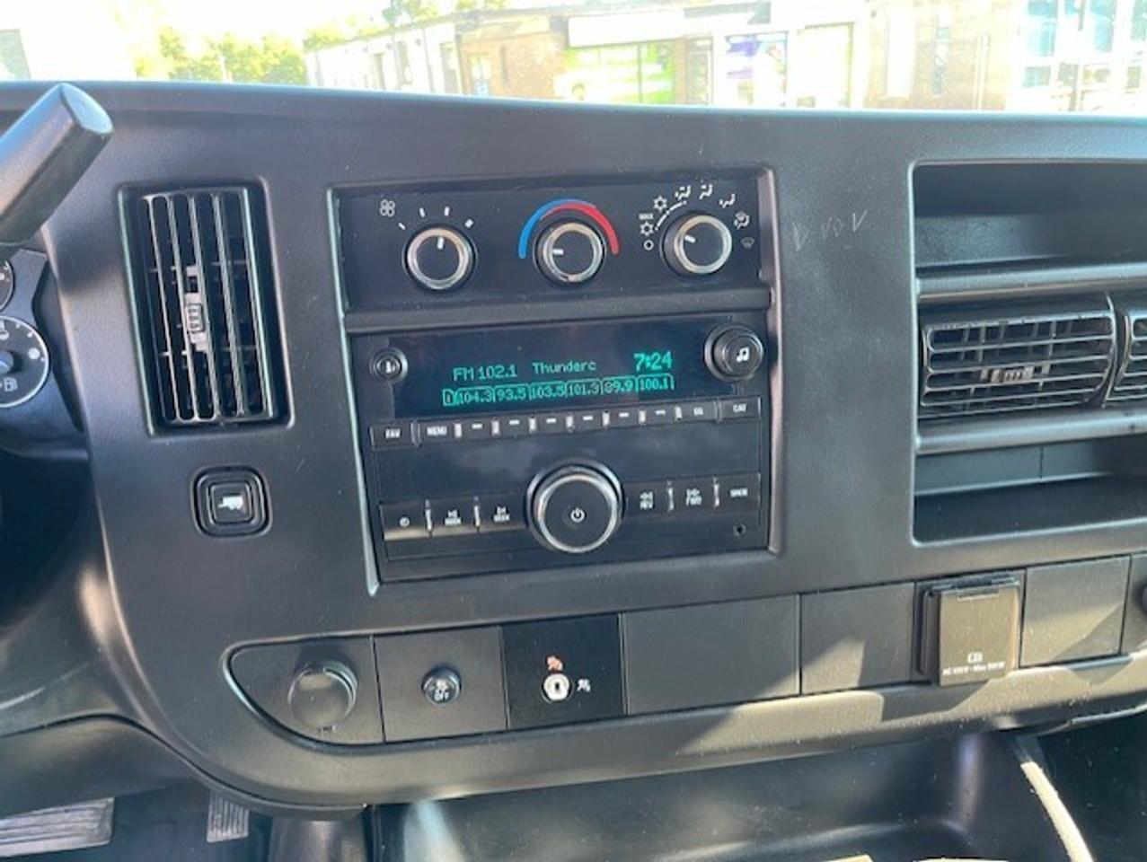 2016 Chevrolet Express 2500 EXTENDED **LADDER RACKS-NO WINDOWS ALL AROUND** Photo