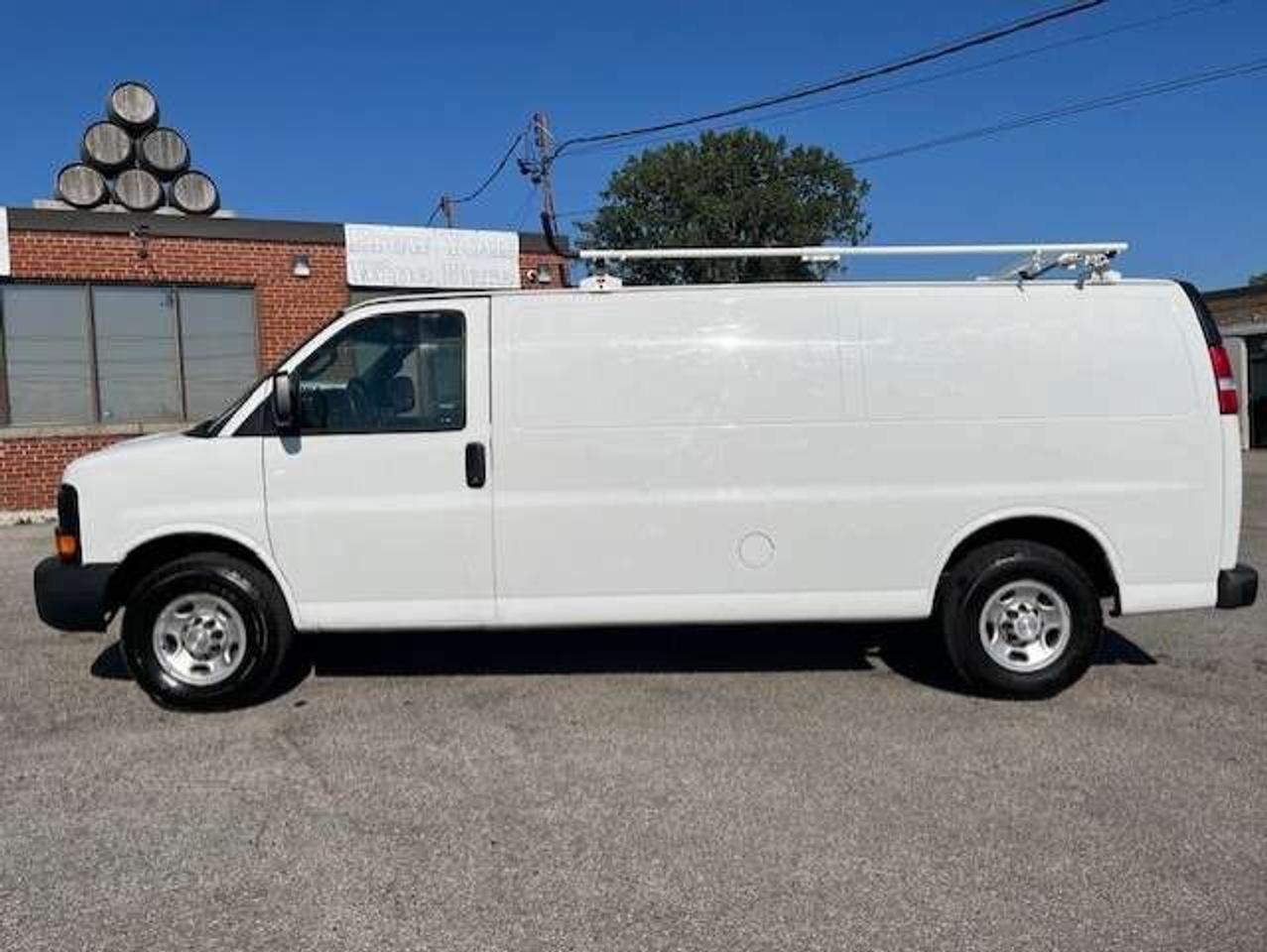 2016 Chevrolet Express 2500 EXTENDED **LADDER RACKS-NO WINDOWS ALL AROUND** Photo1