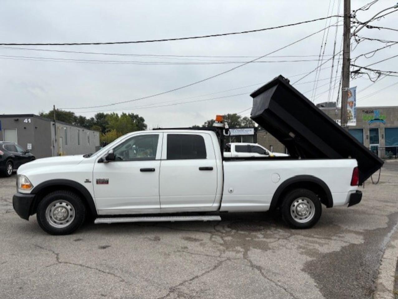 2011 RAM 2500 6.7L CUMMINS DIESEL **POWER DUMP BOX** CREW CAB!! Photo