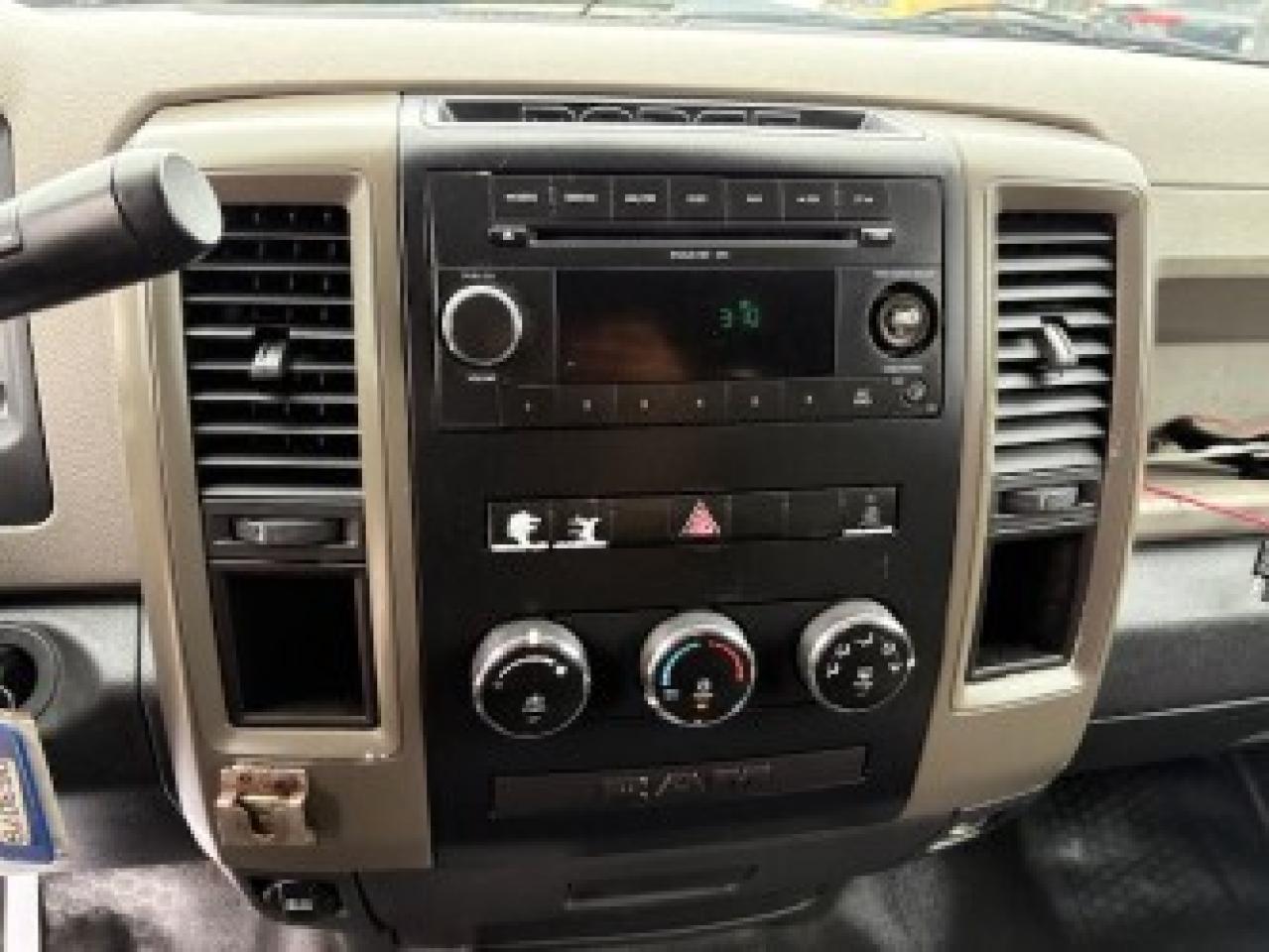 2011 RAM 2500 6.7L CUMMINS DIESEL **POWER DUMP BOX** CREW CAB!! Photo