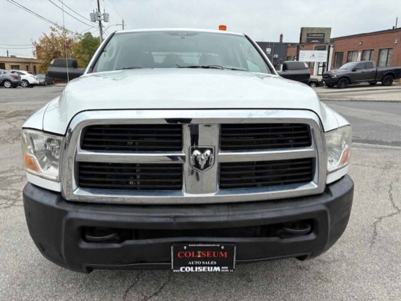 2011 RAM 2500 6.7L CUMMINS DIESEL **POWER DUMP BOX** CREW CAB!! Photo