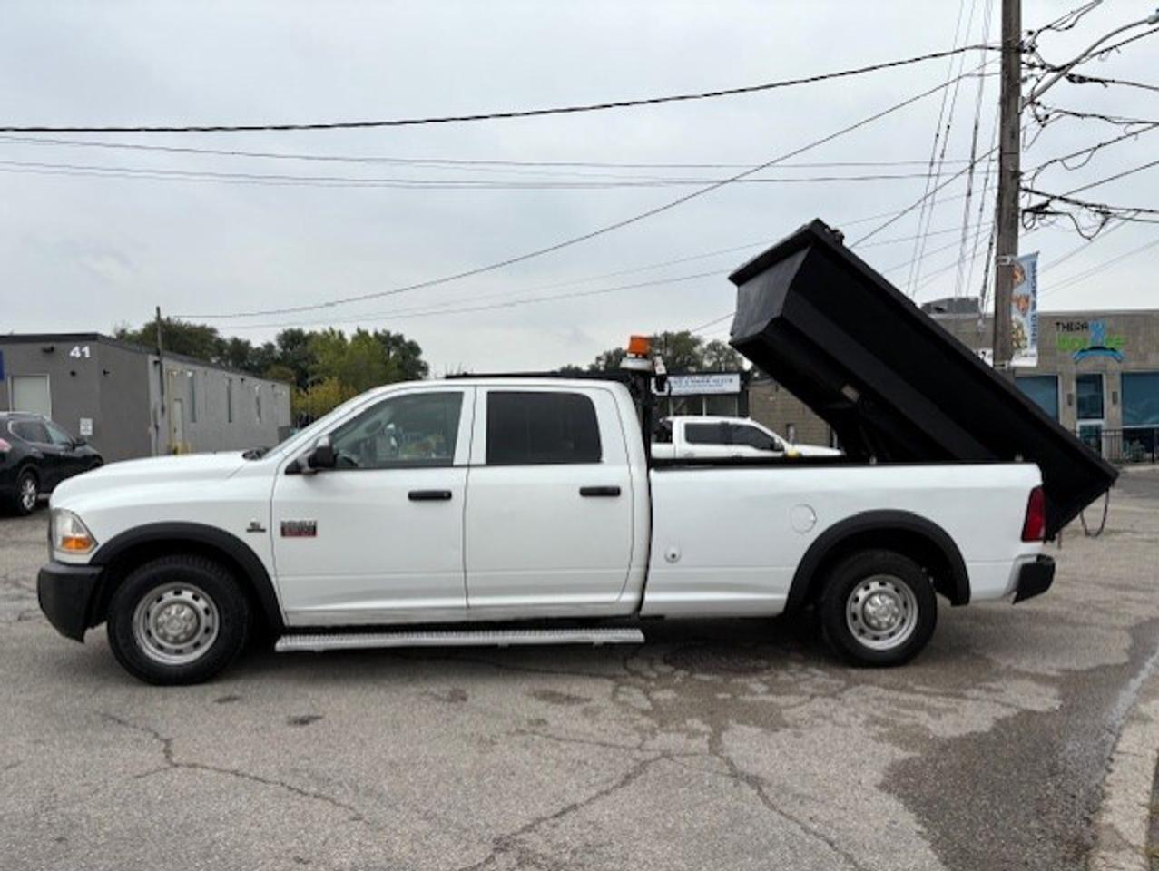 2011 RAM 2500 6.7L CUMMINS DIESEL **POWER DUMP BOX** CREW CAB!! Photo
