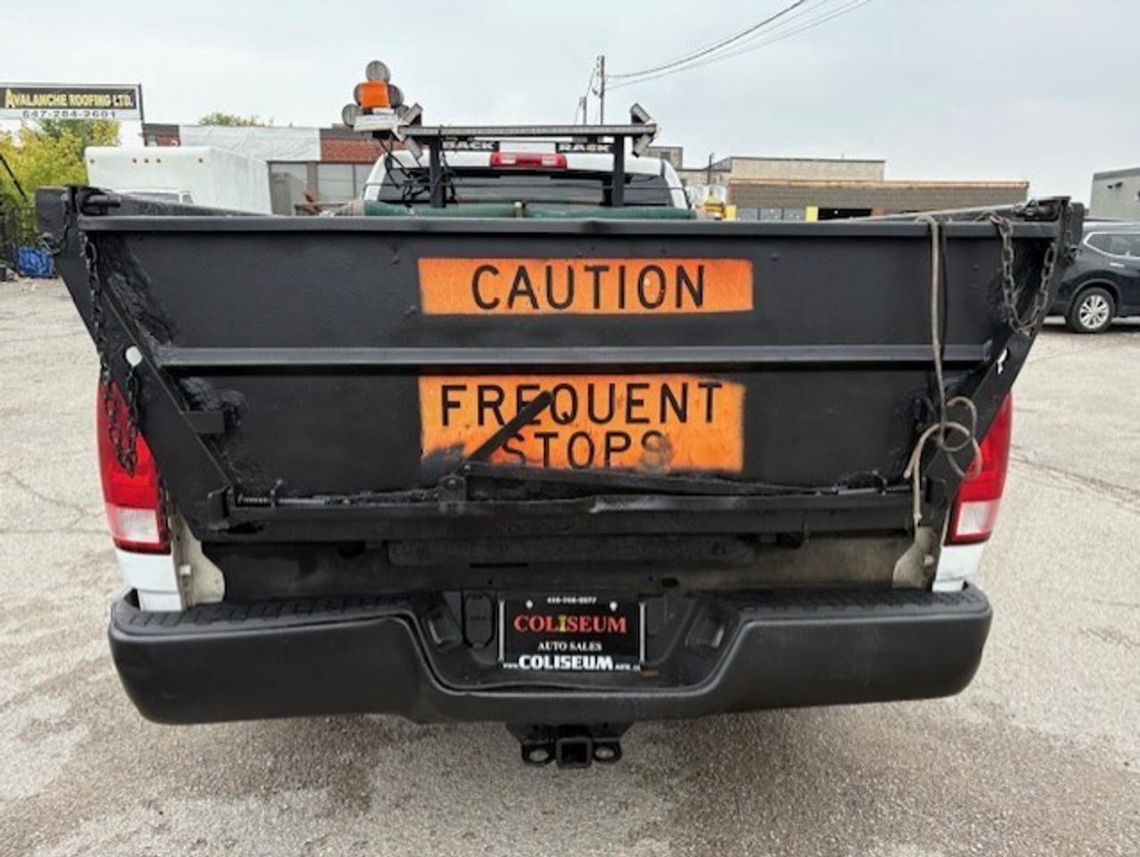 2011 RAM 2500 6.7L CUMMINS DIESEL **POWER DUMP BOX** CREW CAB!! Photo