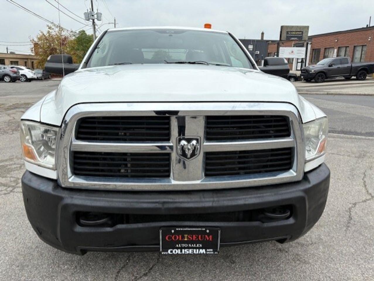 2011 RAM 2500 6.7L CUMMINS DIESEL **POWER DUMP BOX** CREW CAB!! Photo