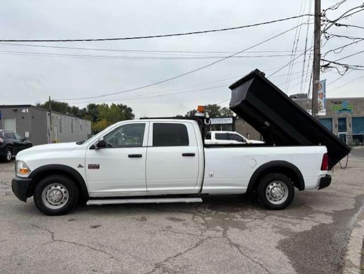 2011 RAM 2500 6.7L CUMMINS DIESEL **POWER DUMP BOX** CREW CAB!! Photo
