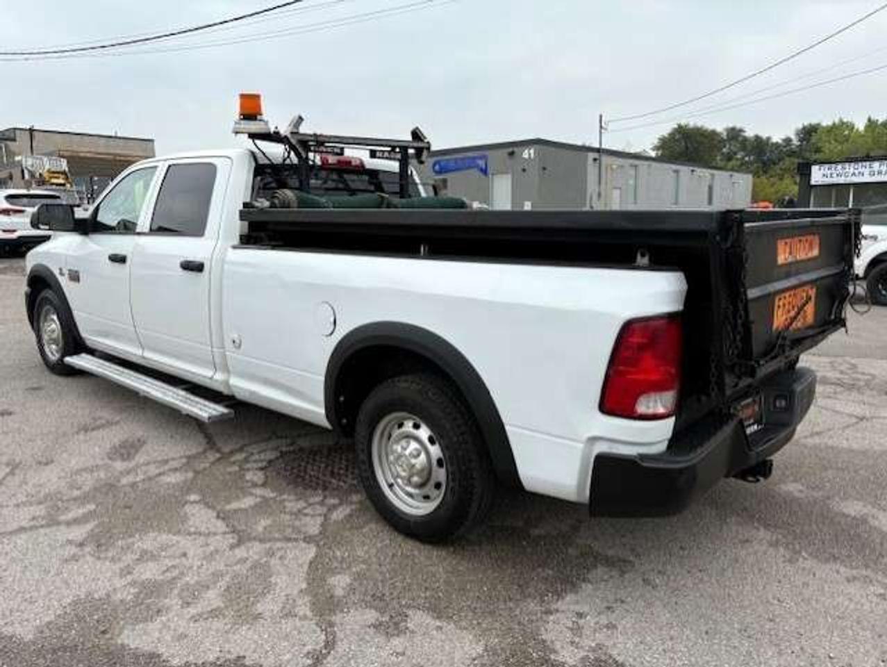 2011 RAM 2500 6.7L CUMMINS DIESEL **POWER DUMP BOX** CREW CAB!! Photo