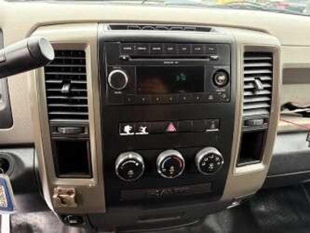 2011 RAM 2500 6.7L CUMMINS DIESEL **POWER DUMP BOX** CREW CAB!! Photo