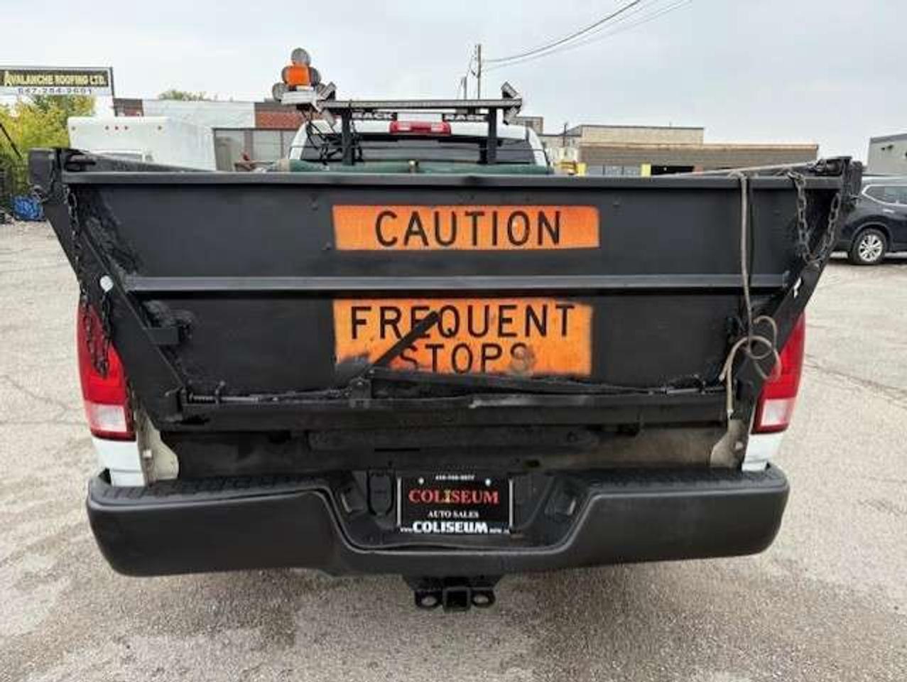 2011 RAM 2500 6.7L CUMMINS DIESEL **POWER DUMP BOX** CREW CAB!! Photo