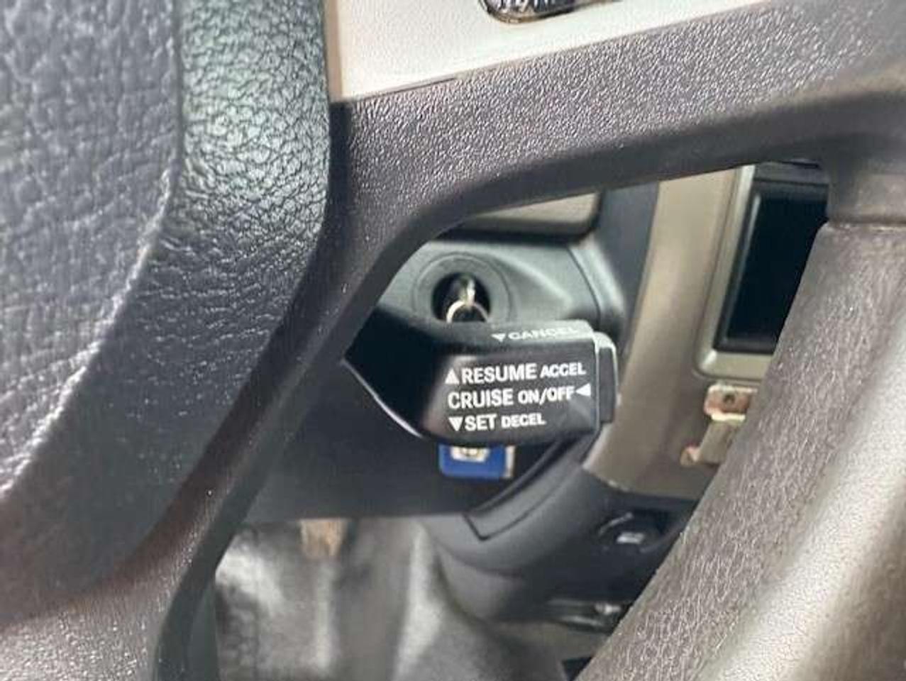 2011 RAM 2500 6.7L CUMMINS DIESEL **POWER DUMP BOX** CREW CAB!! Photo