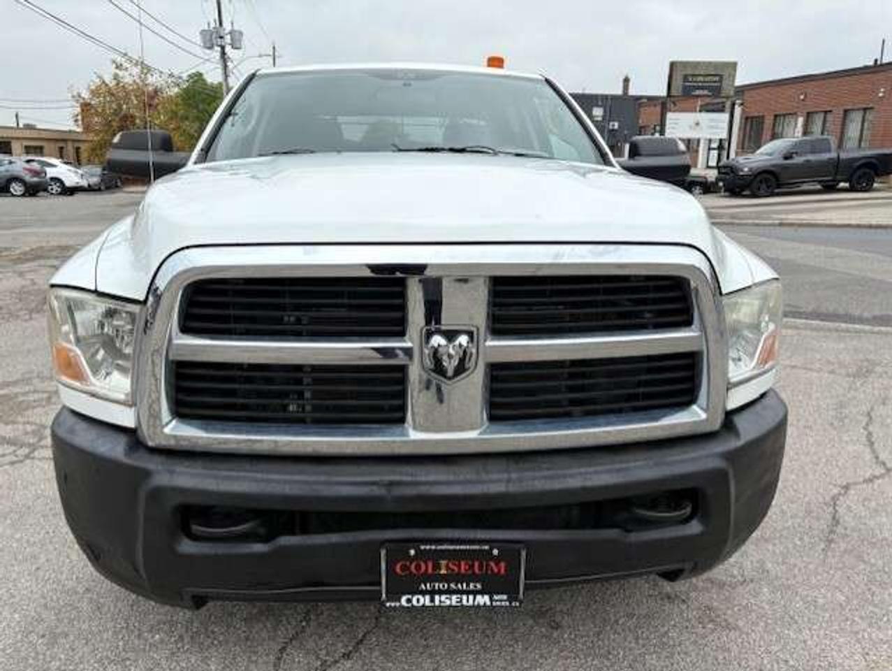 2011 RAM 2500 6.7L CUMMINS DIESEL **POWER DUMP BOX** CREW CAB!! Photo