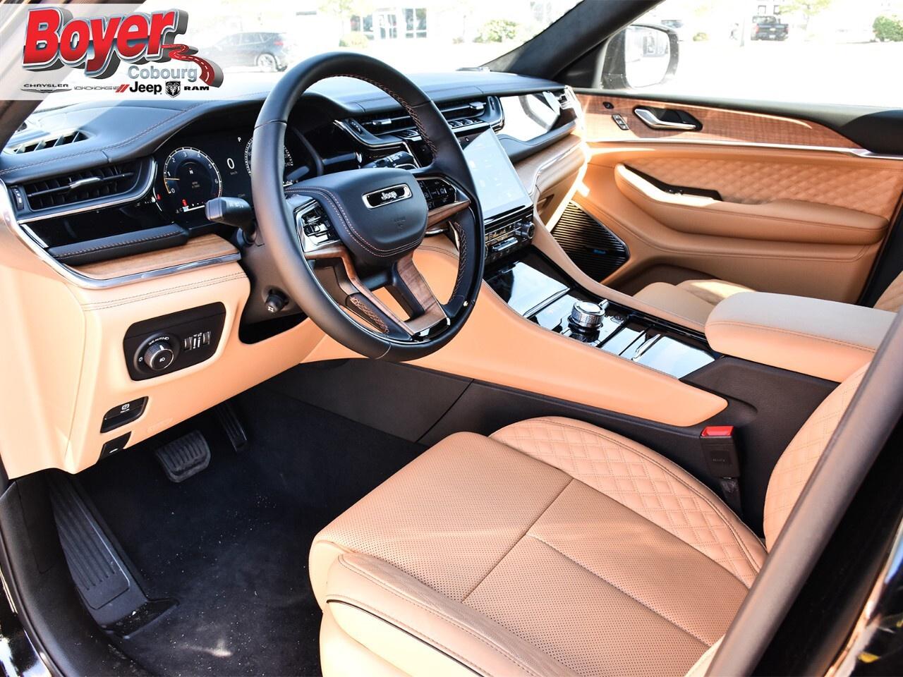2025 Jeep Grand Cherokee Summit Reserve 4x4 Photo