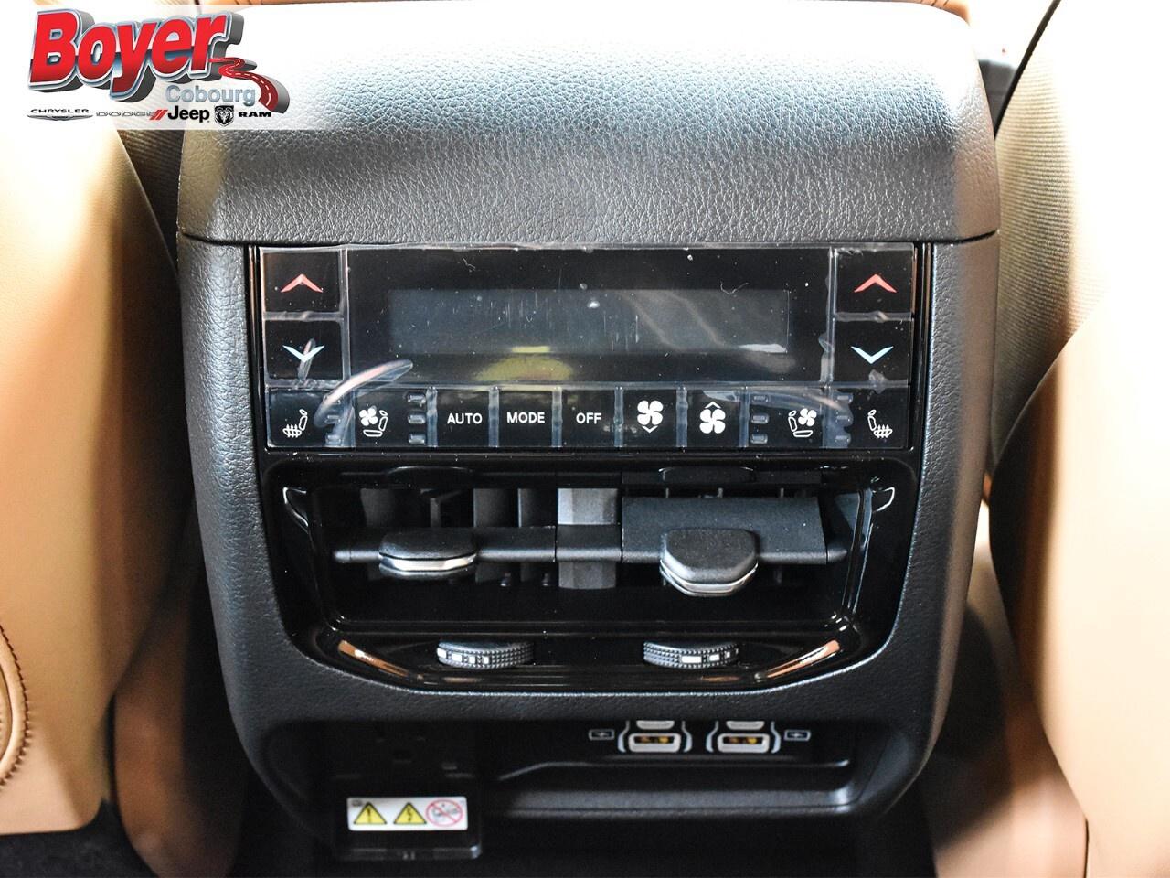 2025 Jeep Grand Cherokee Summit Reserve 4x4 Photo