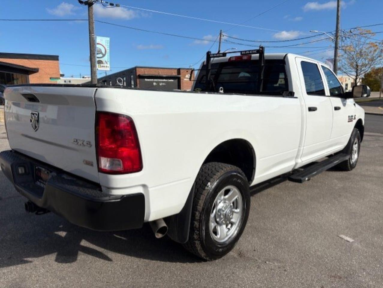 2016 RAM 3500 4WD 6.7L CUMMINS DIESEL-CREW CAB-LONG BOX-ONLY 73K Photo