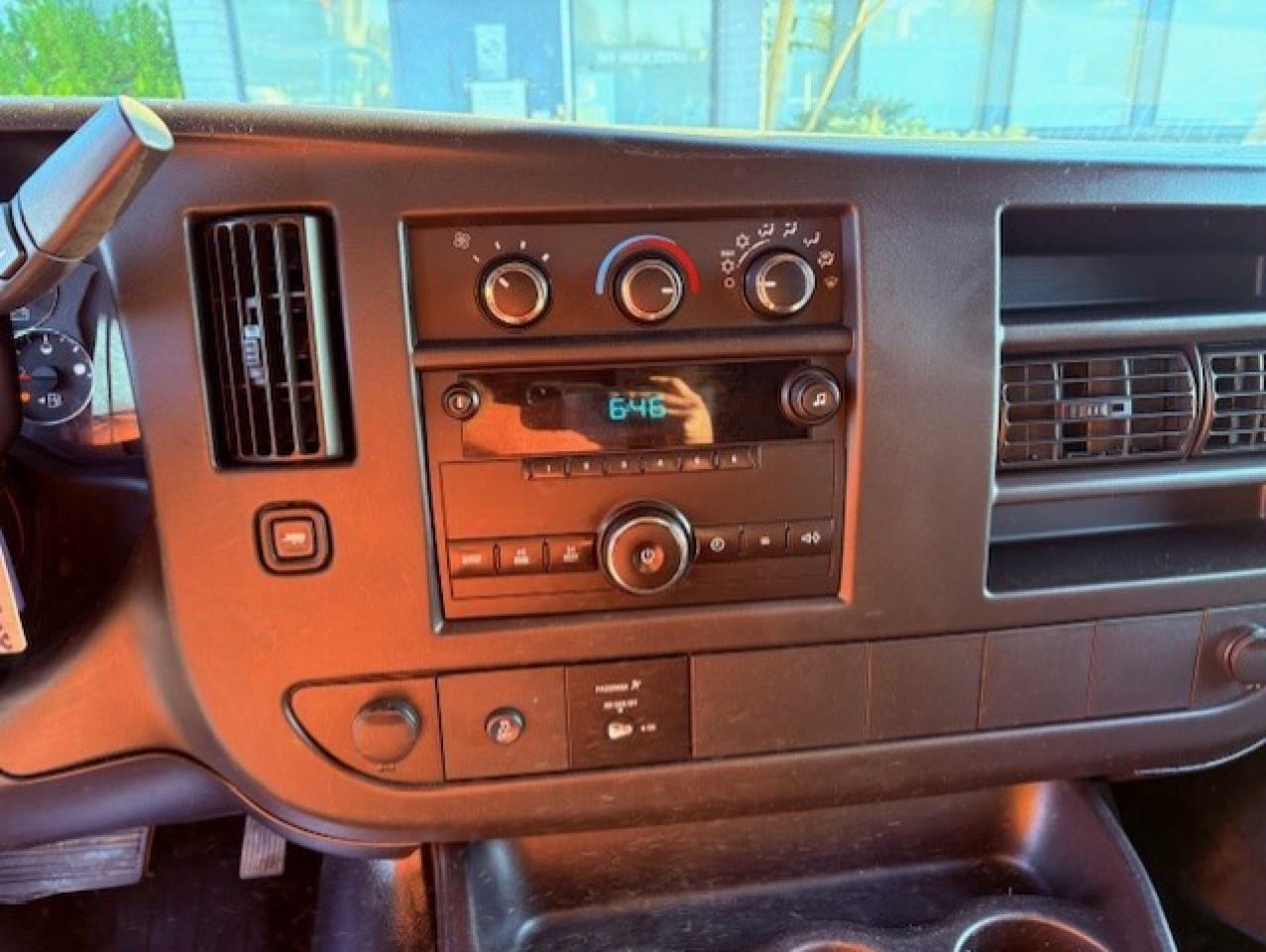 2013 Chevrolet Express 2500 4.8L V8 NO WINDOWS-DIVIDER-SHELVES-CERTIFIED! Photo