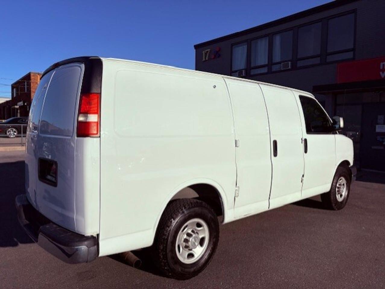 2013 Chevrolet Express 2500 4.8L V8 NO WINDOWS-DIVIDER-SHELVES-CERTIFIED! Photo4