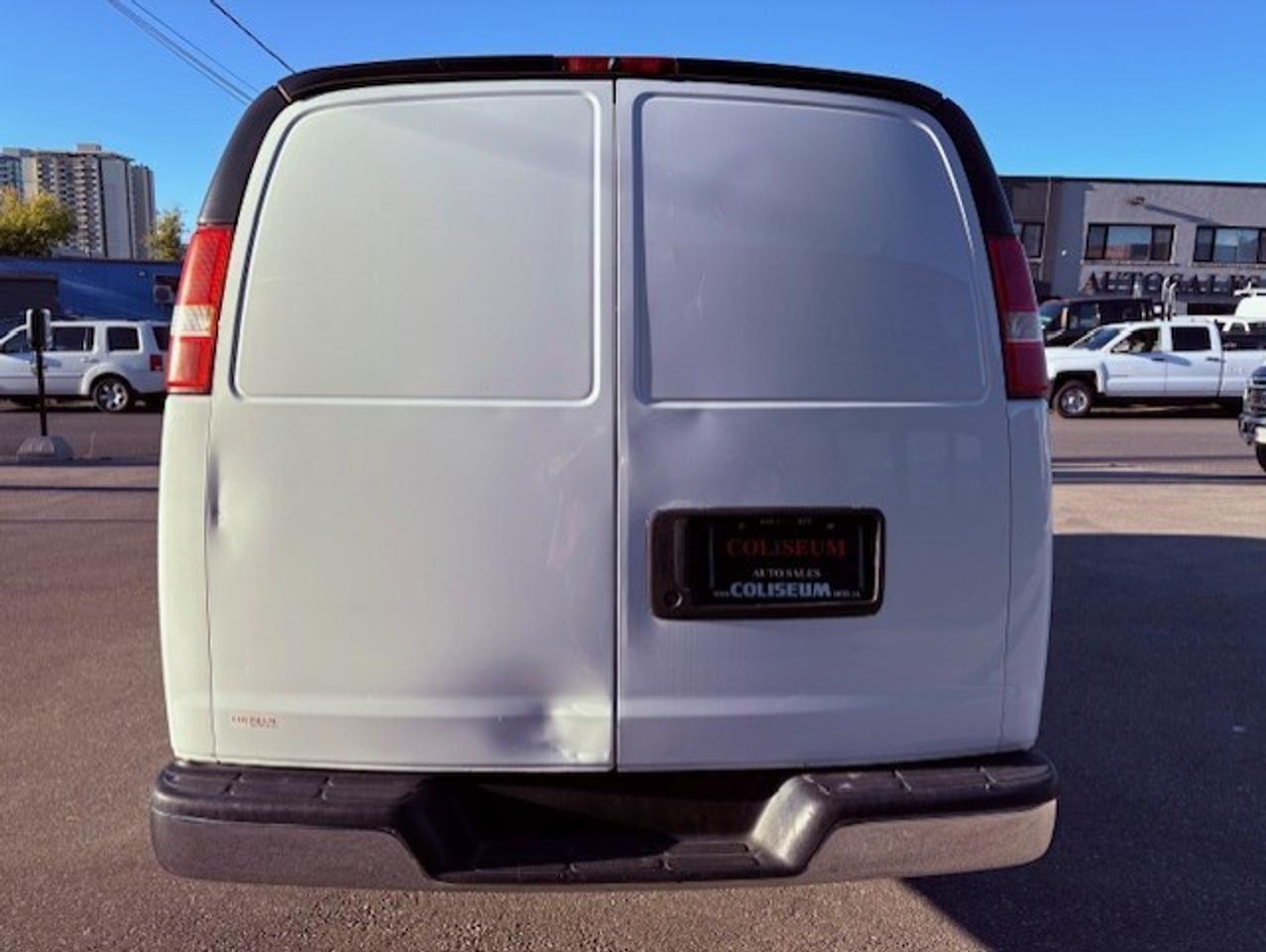 2013 Chevrolet Express 2500 4.8L V8 NO WINDOWS-DIVIDER-SHELVES-CERTIFIED! Photo3