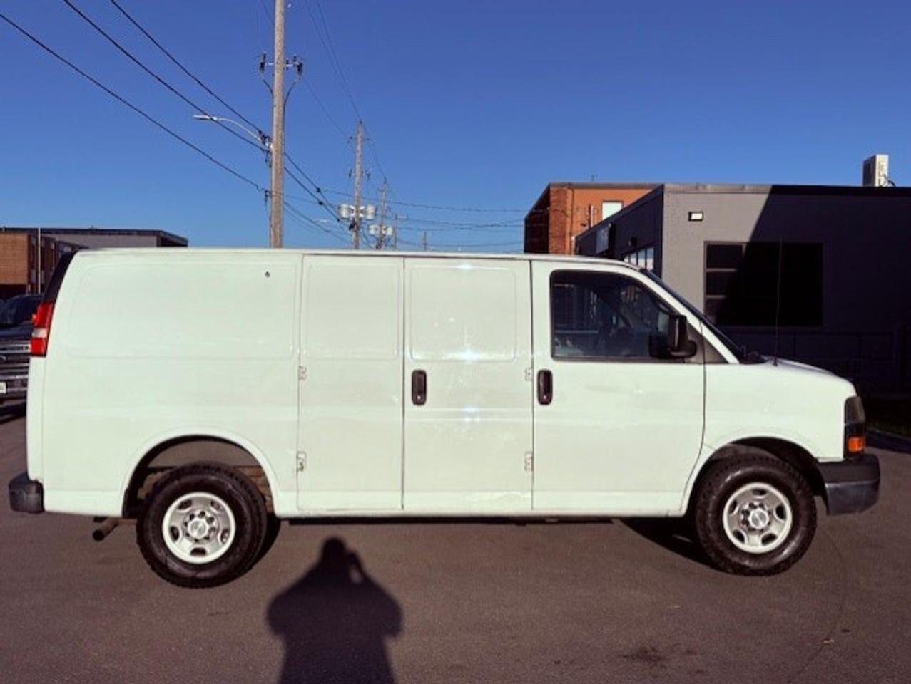 2013 Chevrolet Express 2500 4.8L V8 NO WINDOWS-DIVIDER-SHELVES-CERTIFIED! Photo