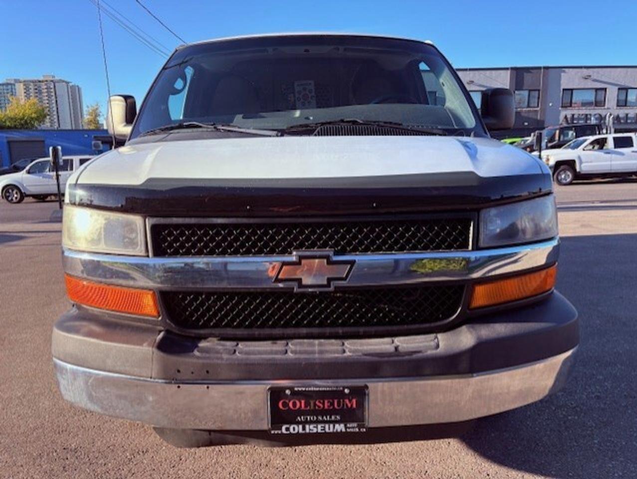 2013 Chevrolet Express 2500 4.8L V8 NO WINDOWS-DIVIDER-SHELVES-CERTIFIED! Photo