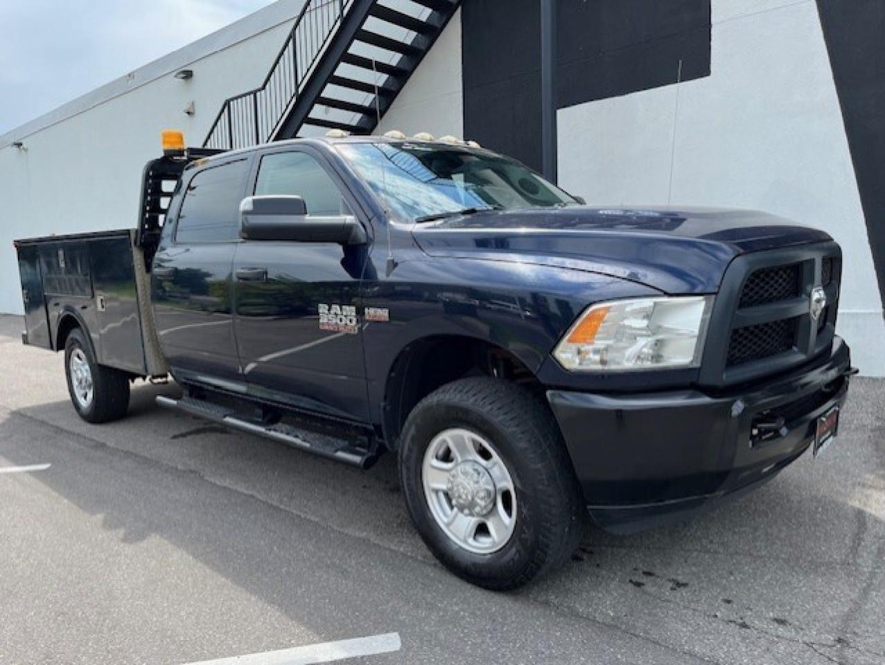 2014 RAM 3500 4WD 5.7L V8 HEMI CREW CAB **SERVICE UTILTY BOX** Photo